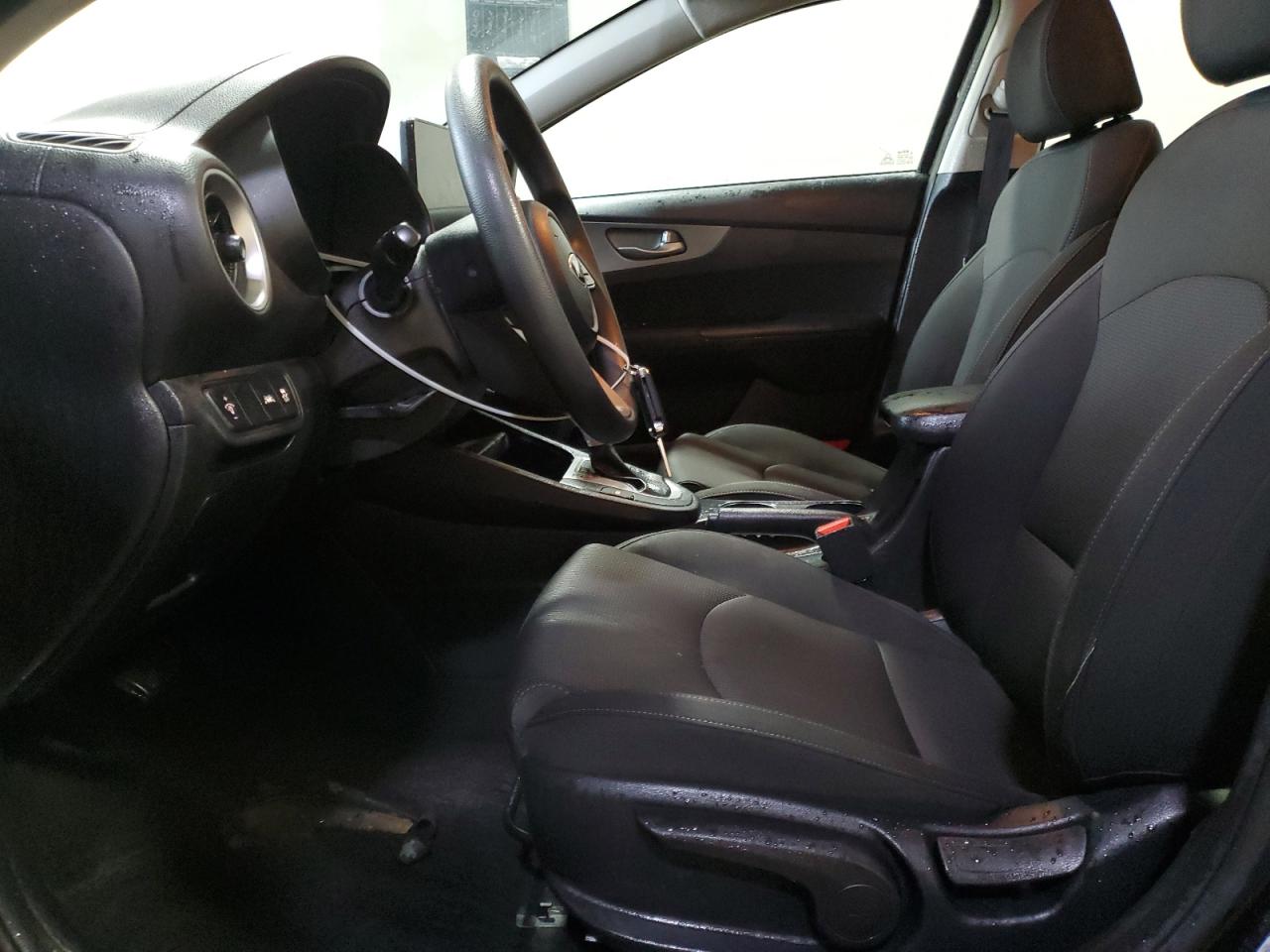 2021 Kia Forte - Image 7