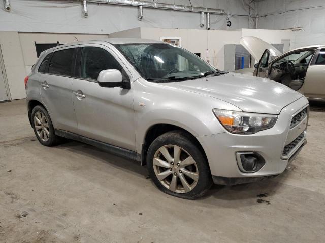 Parquets MITSUBISHI OUTLANDER 2014 Srebrny