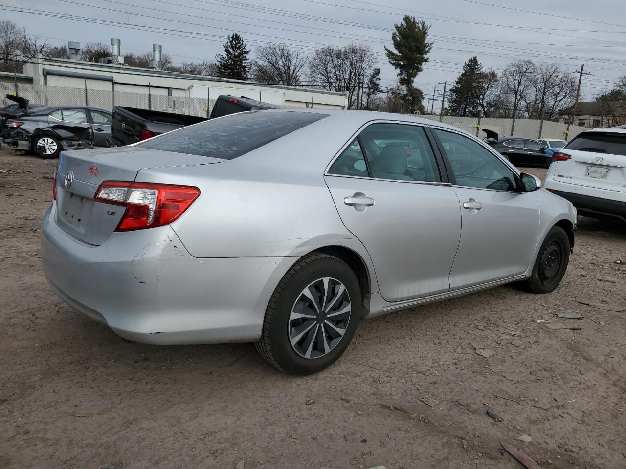 2014 Toyota Camry - Image 3