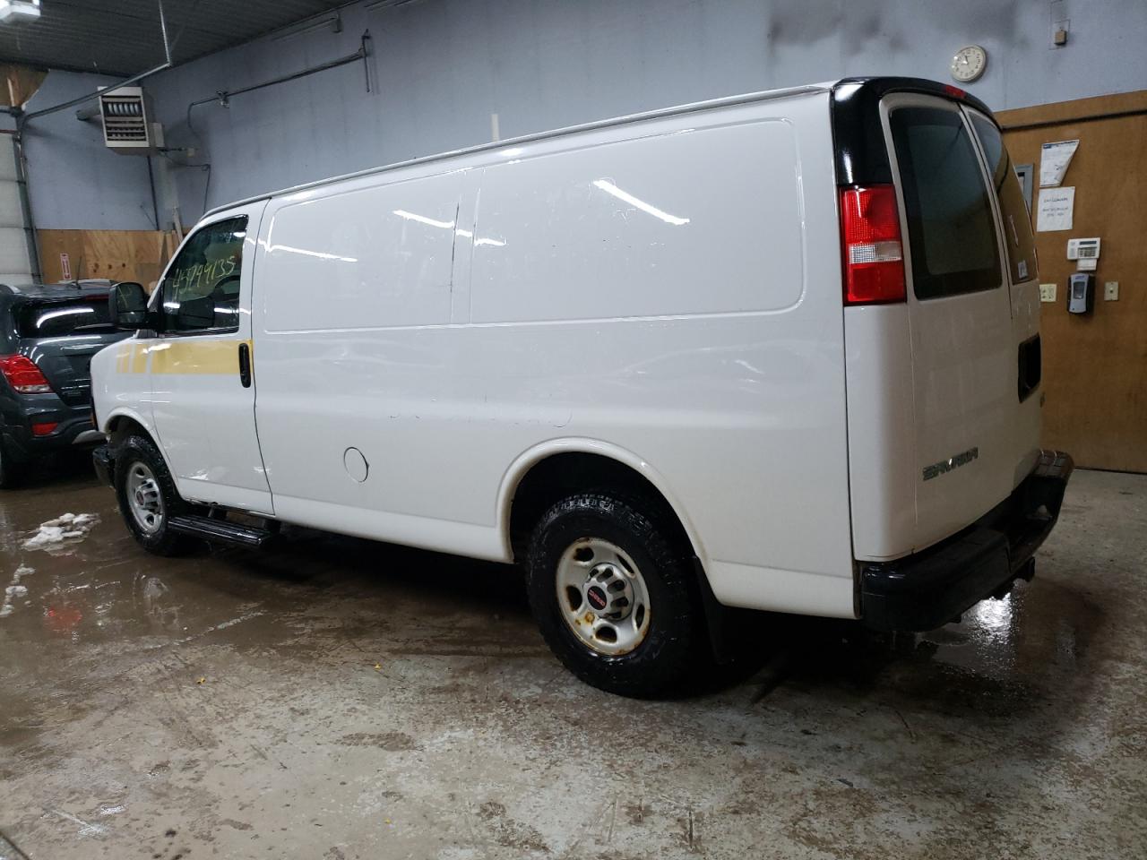 2018 GMC Savana - Image 2