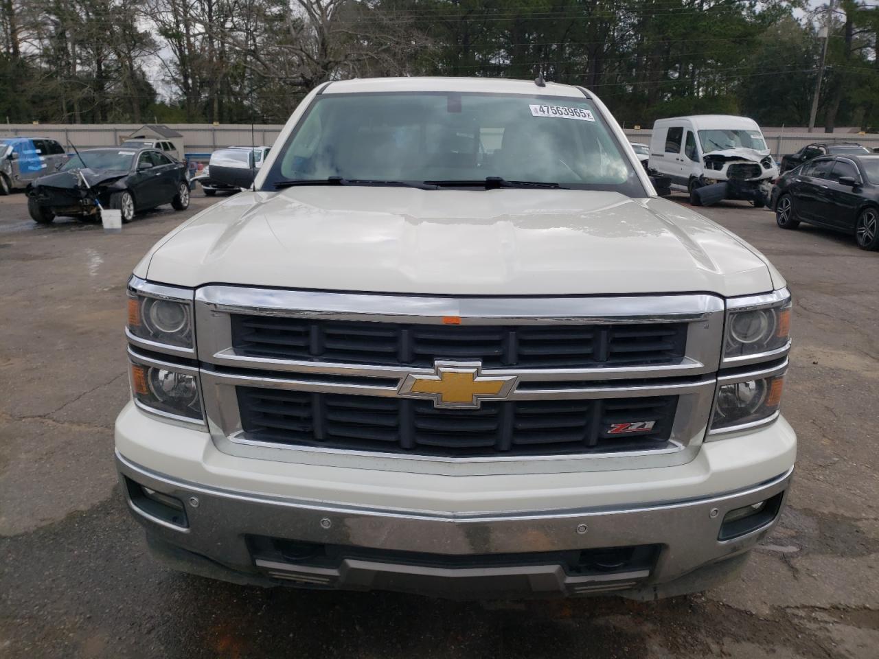 2014 Chevrolet Silverado - Image 5