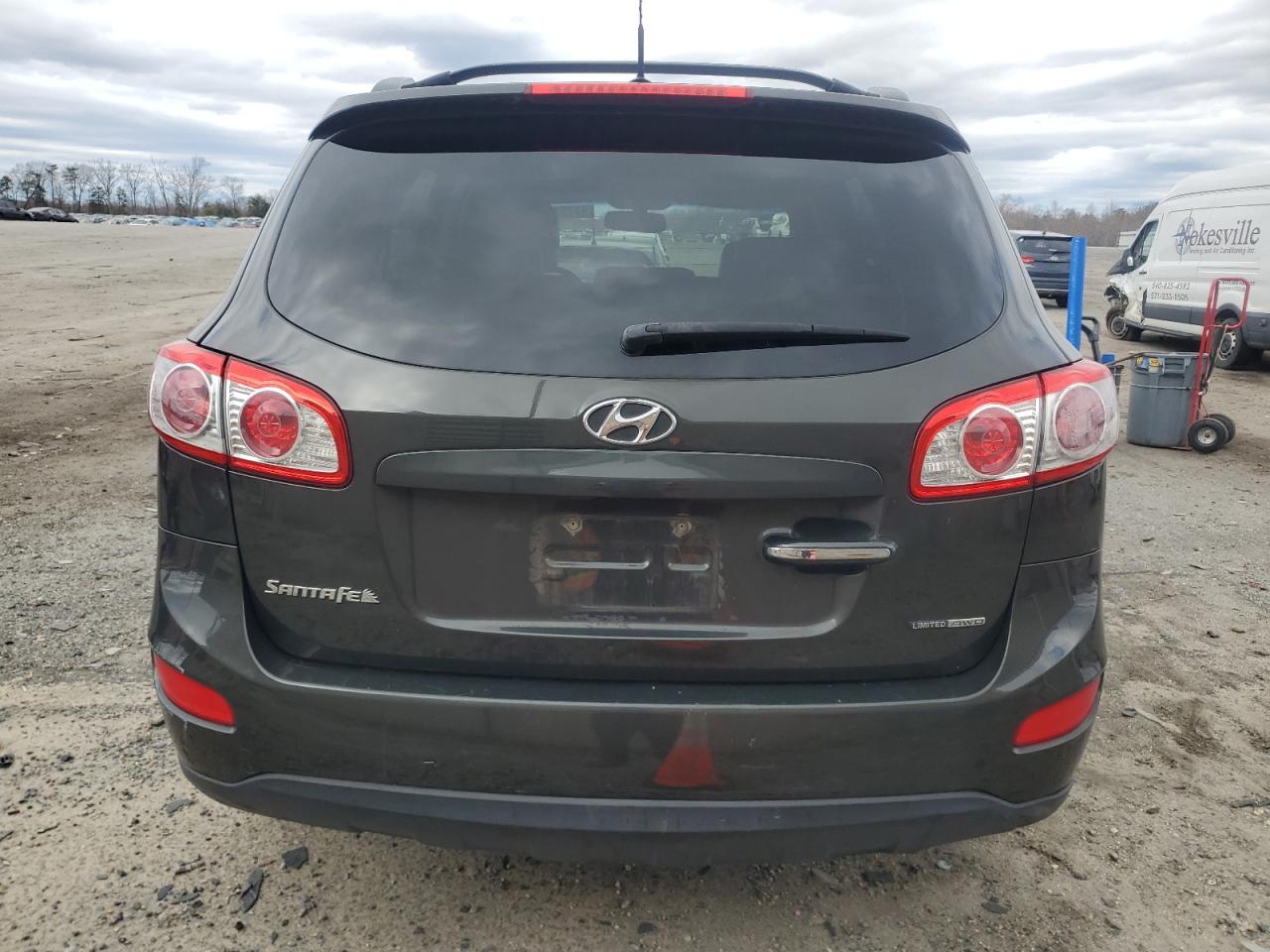 2012 Hyundai Santa Fe - Image 6