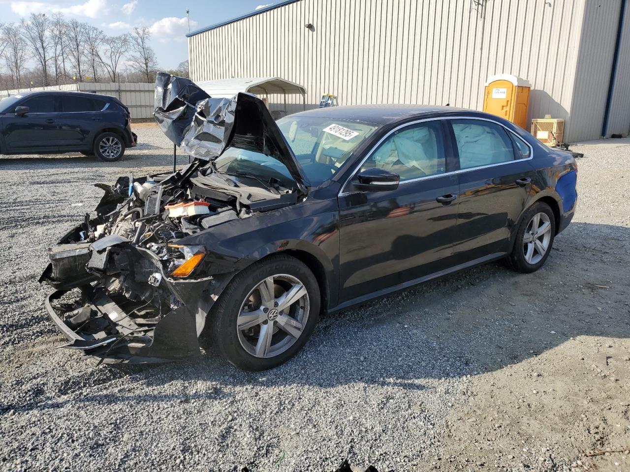 2015 Volkswagen Passat - Image 1