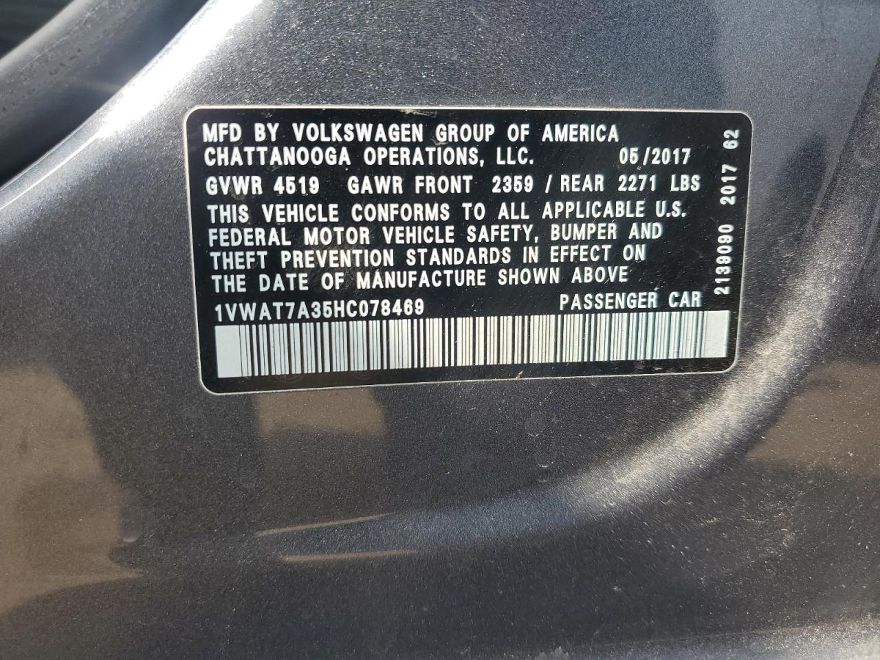 2017 Volkswagen Passat - Image 12