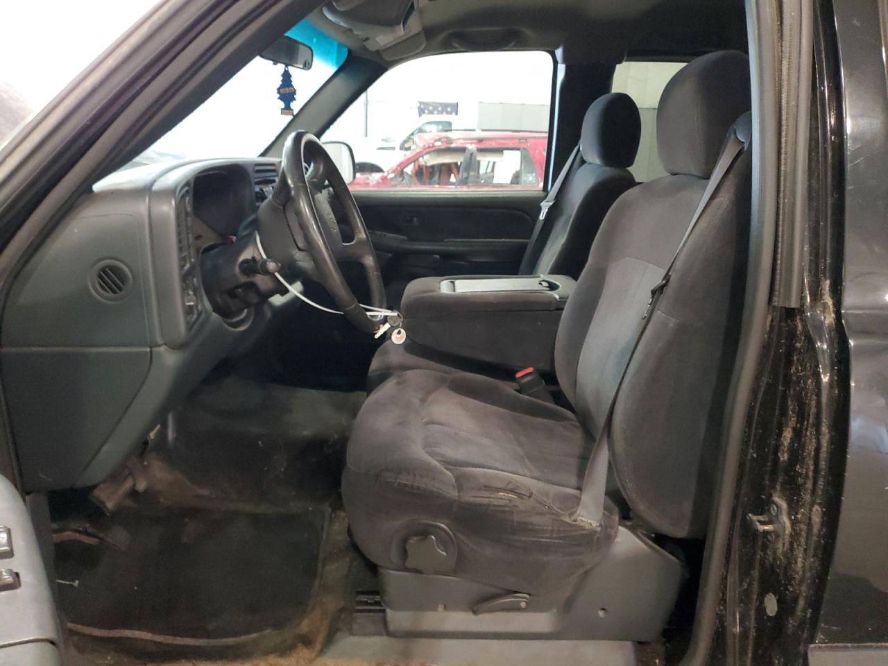 2000 Chevrolet Silverado - Image 7