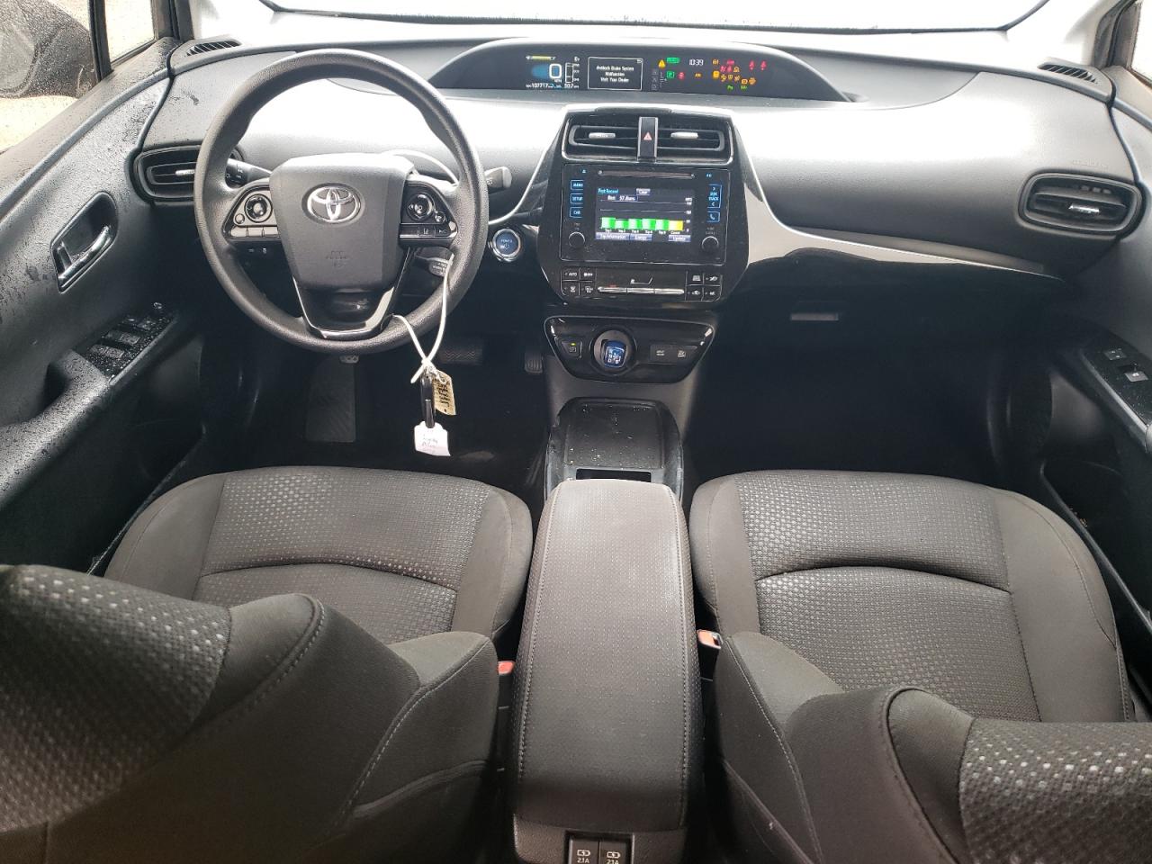 2019 Toyota Prius - Image 8