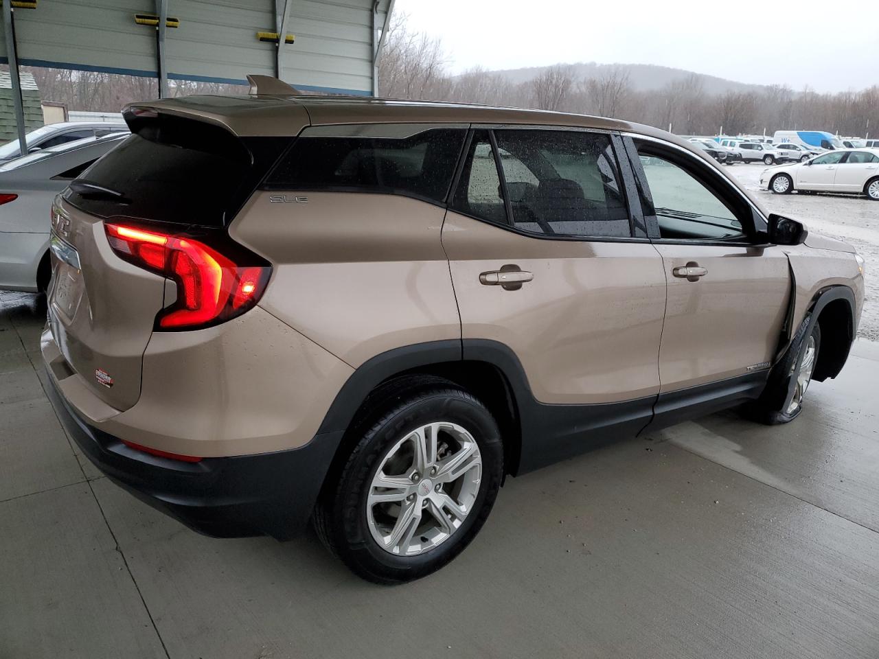 2018 GMC Terrain - Image 3
