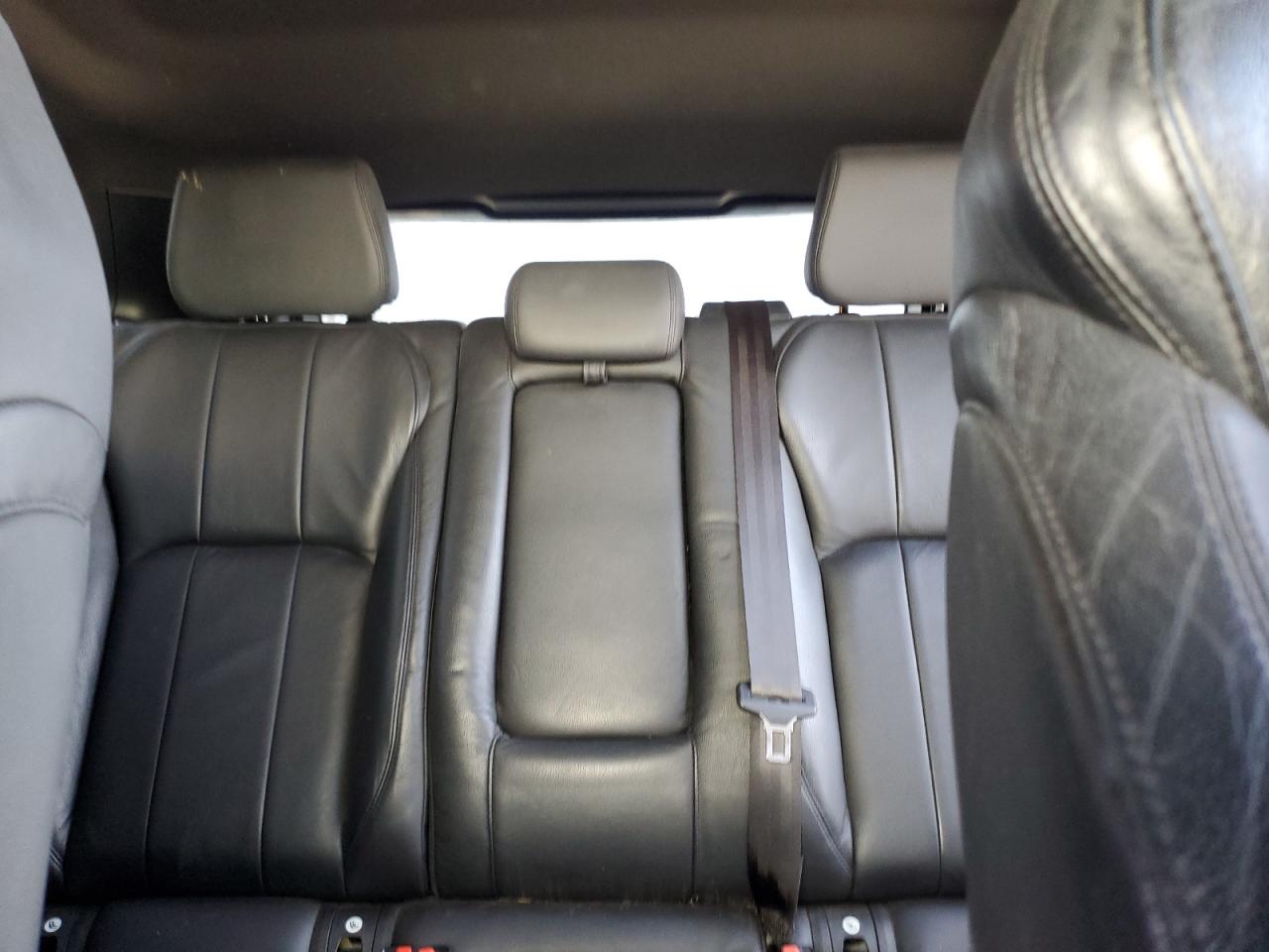 2016 Land Rover Range Rover - Image 10