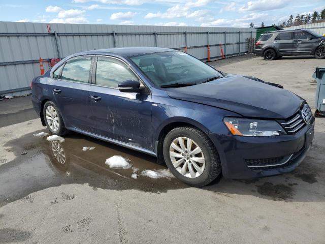 Sedans VOLKSWAGEN PASSAT 2013 Granatowy