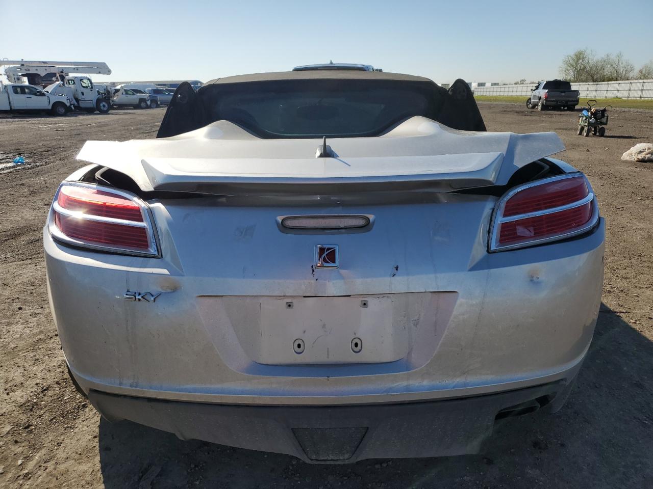 2009 Saturn Sky - Image 6