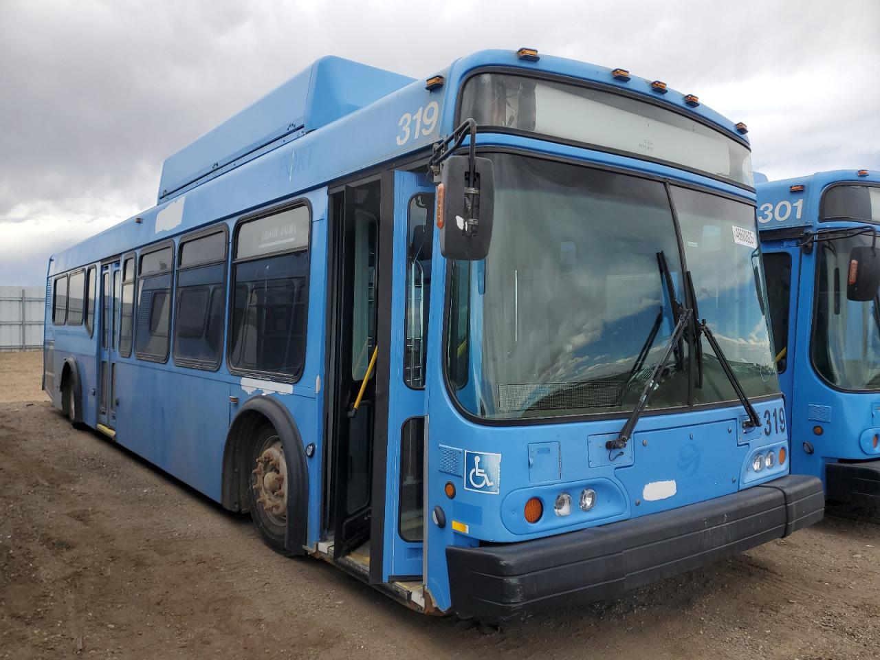 2009 El Dorado Axess продається в Brighton, CO - Rear End