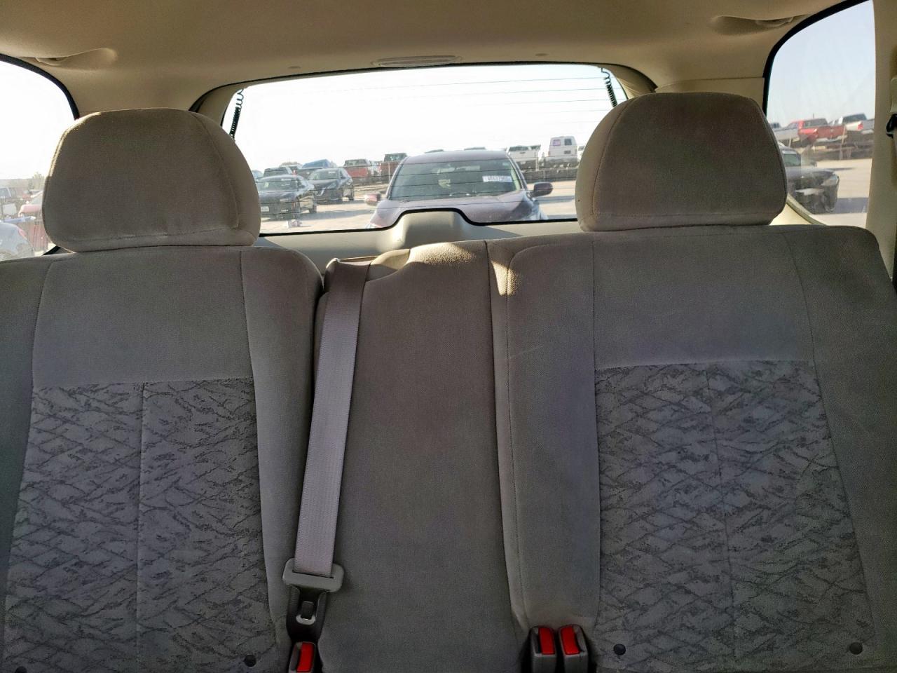 2006 GMC Envoy - Image 10
