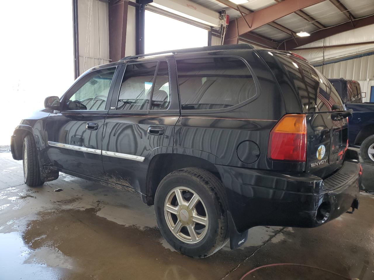 2007 GMC Envoy - Image 2