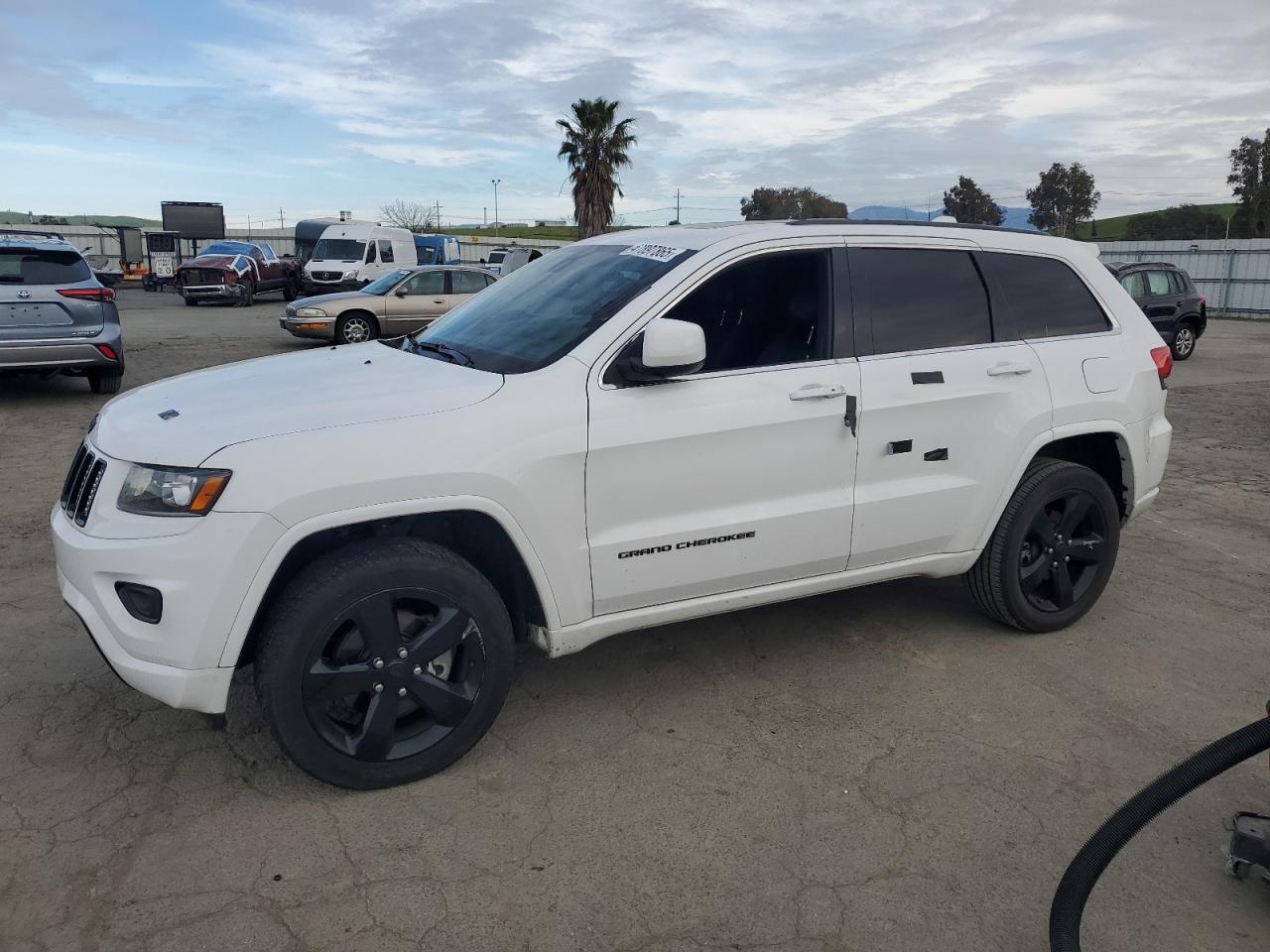 2015 Jeep Grand Cherokee Laredo en Venta en Martinez, CA - Vandalism