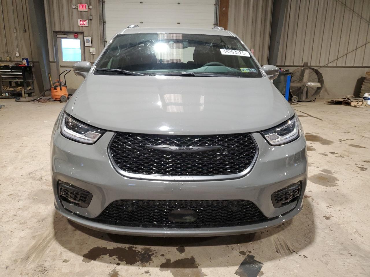 2022 Chrysler Pacifica - Image 5