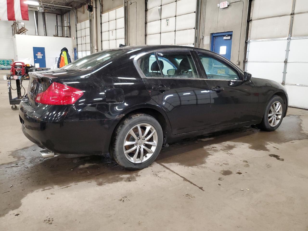 2009 Infiniti G - Image 3