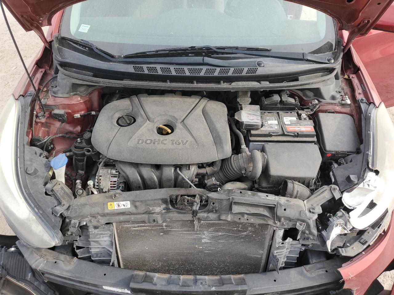 2016 Hyundai Elantra - Image 11