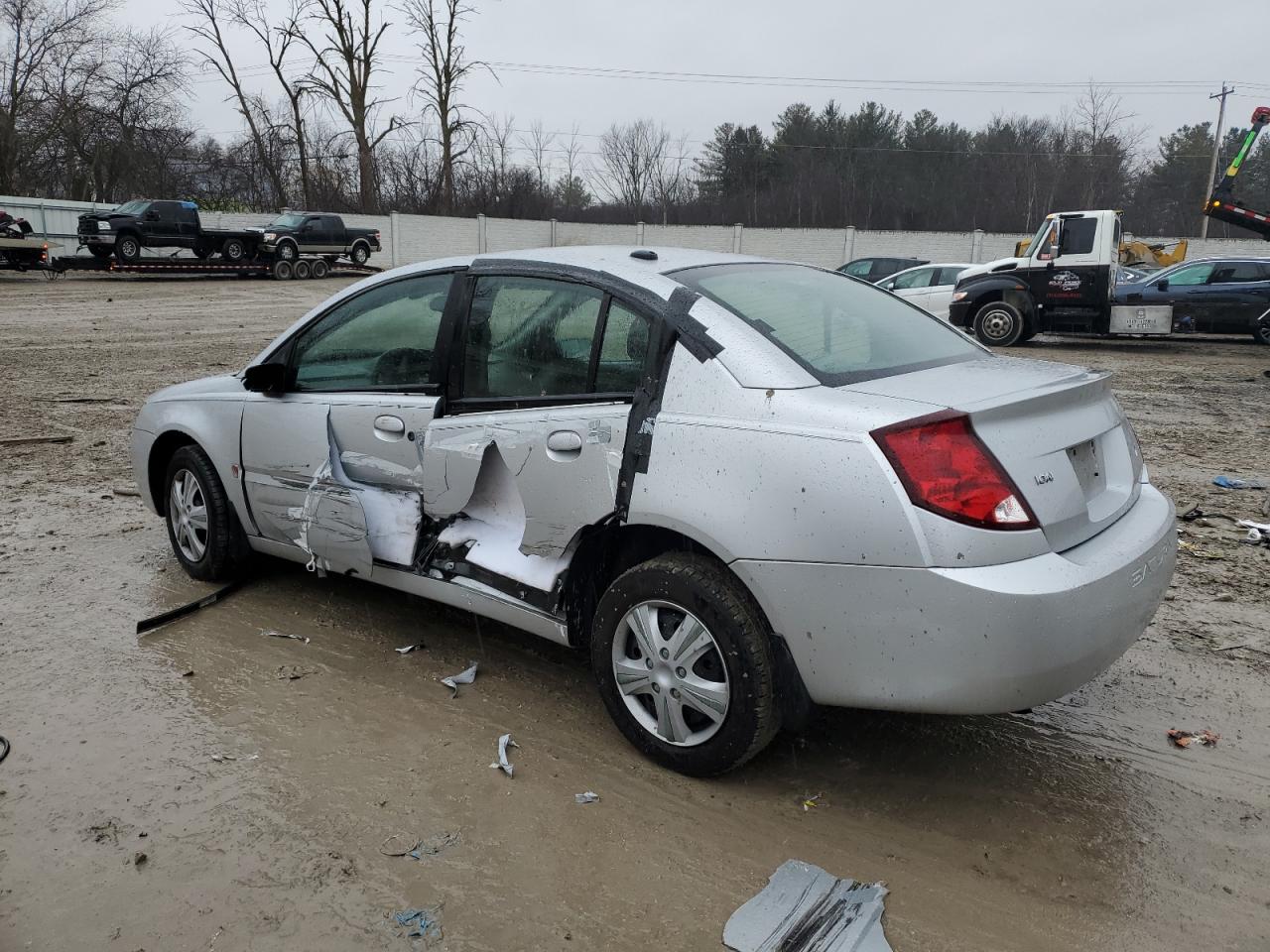 2006 Saturn ION - Image 2