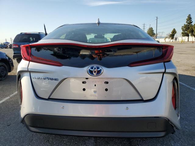  TOYOTA PRIUS 2017 Серебристый