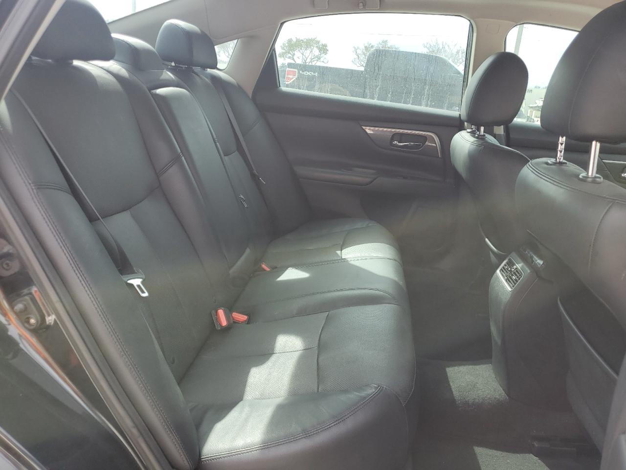 2014 Nissan Altima - Image 10