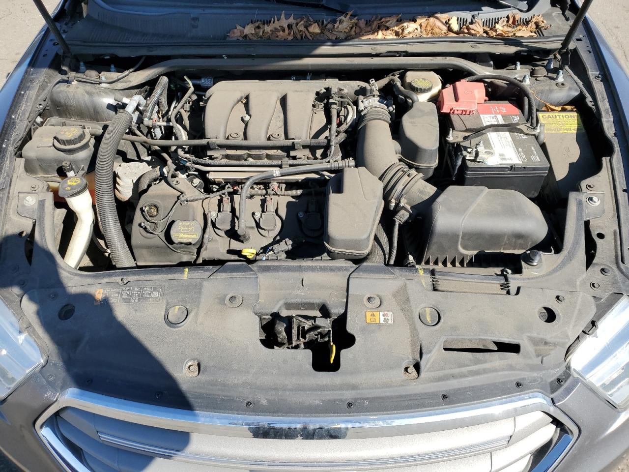2014 Ford Taurus - Image 11