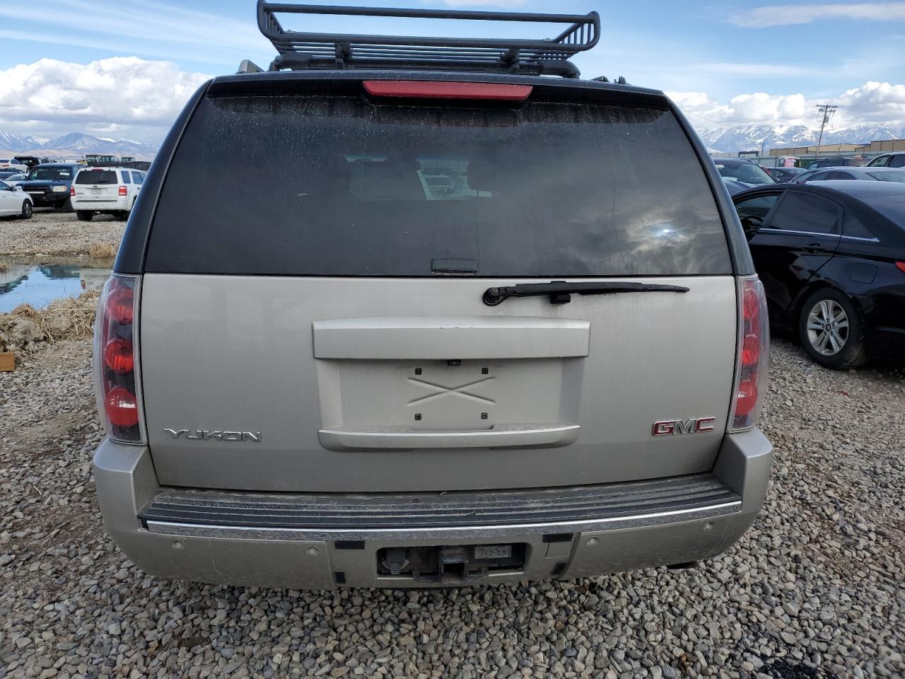 2007 GMC Yukon Denali VIN: 1GKFK63867J338911 Lot: 47505785