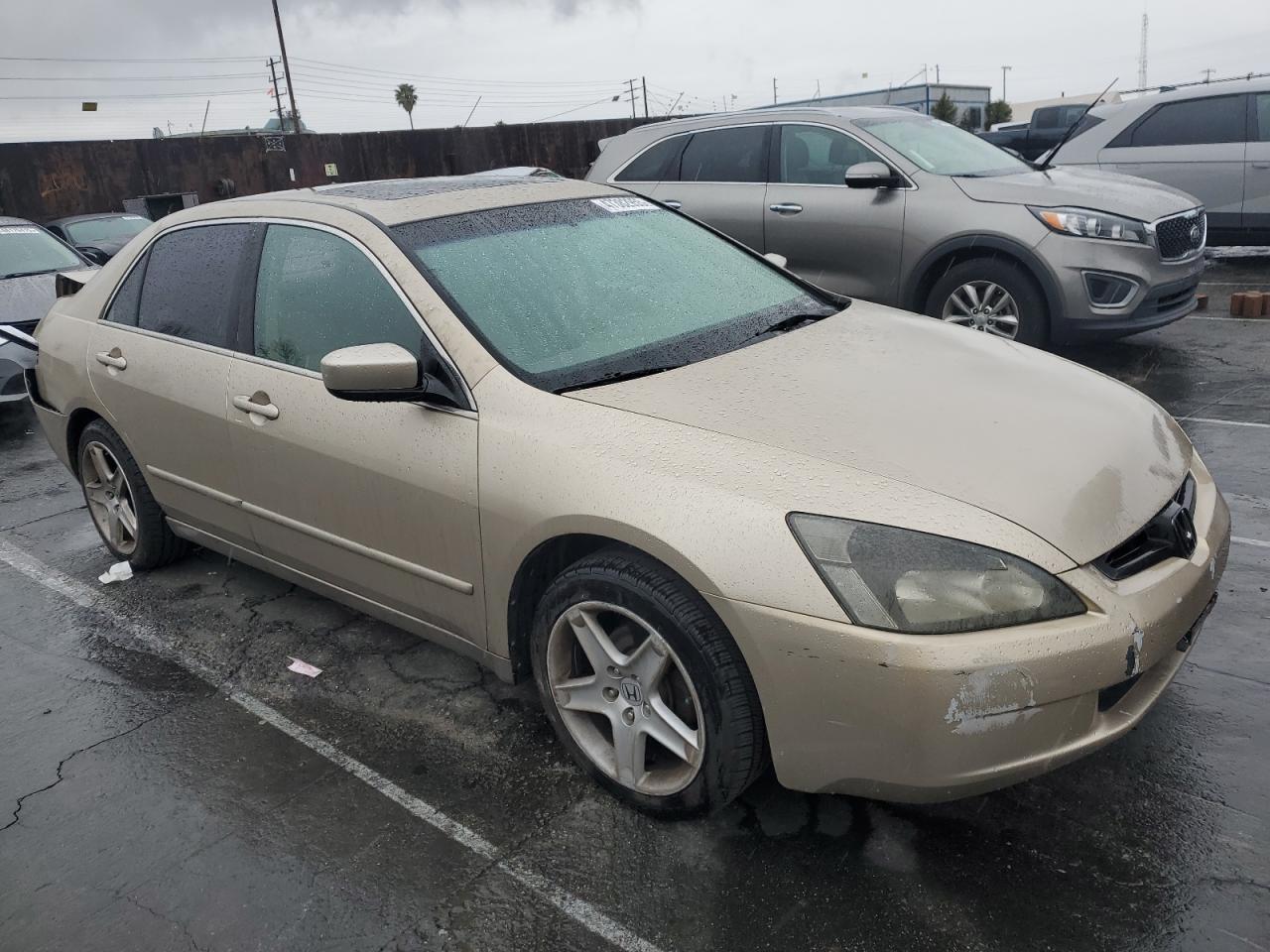2004 Honda Accord - Image 4
