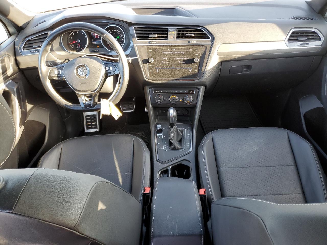 2021 Volkswagen Tiguan - Image 8