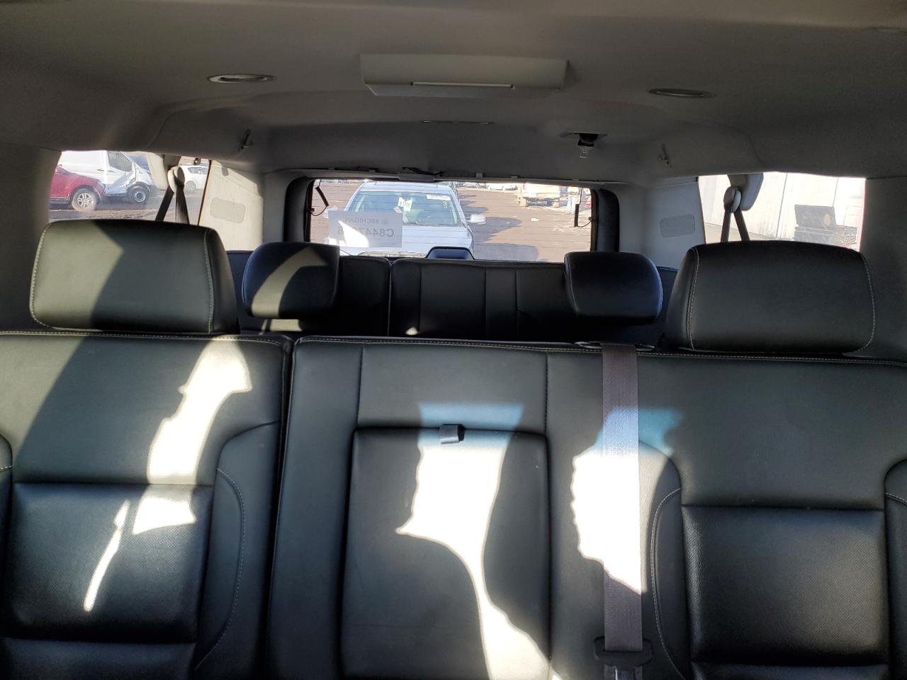 2015 GMC Yukon - Image 10