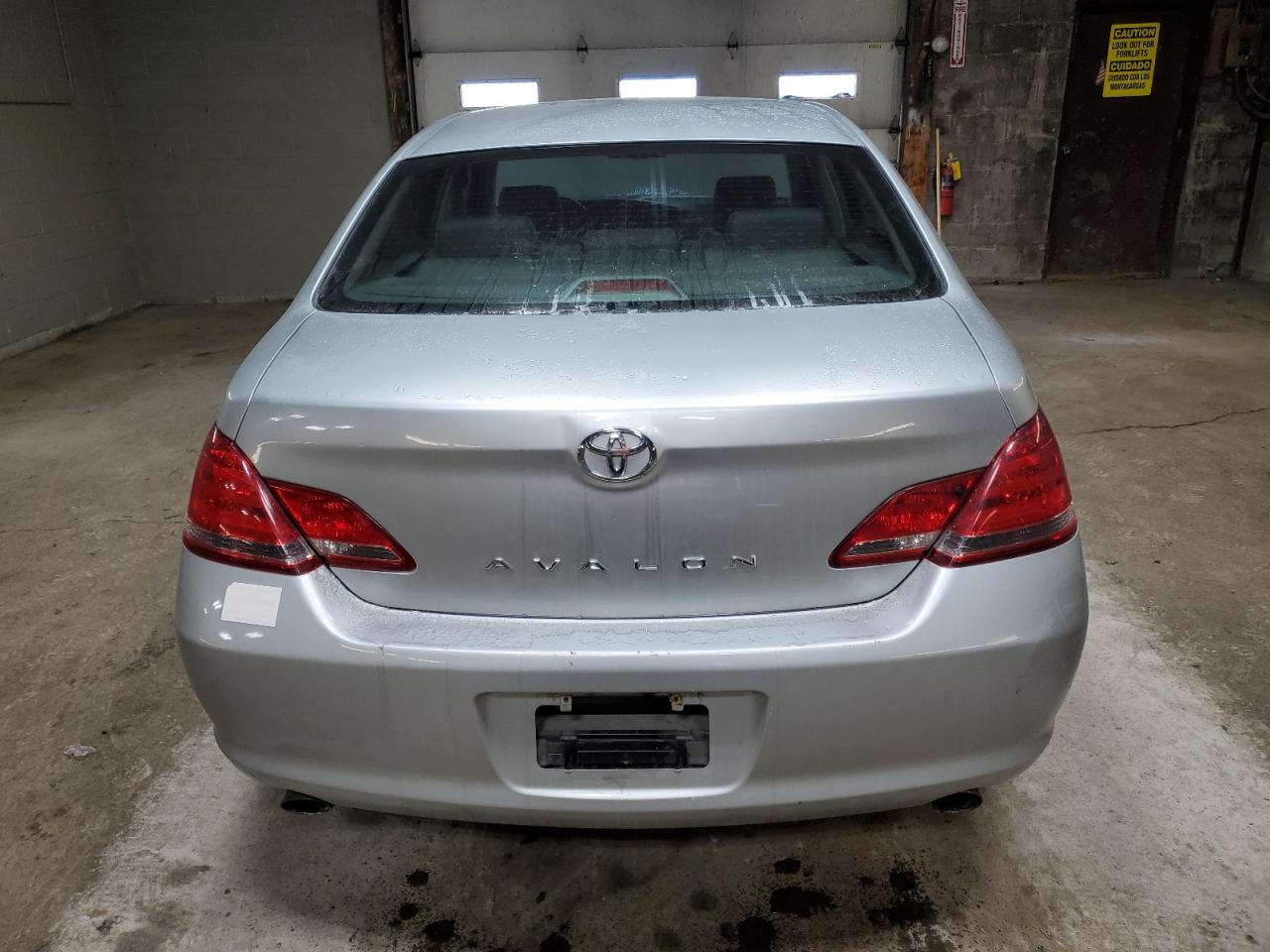 2007 Toyota Avalon - Image 6