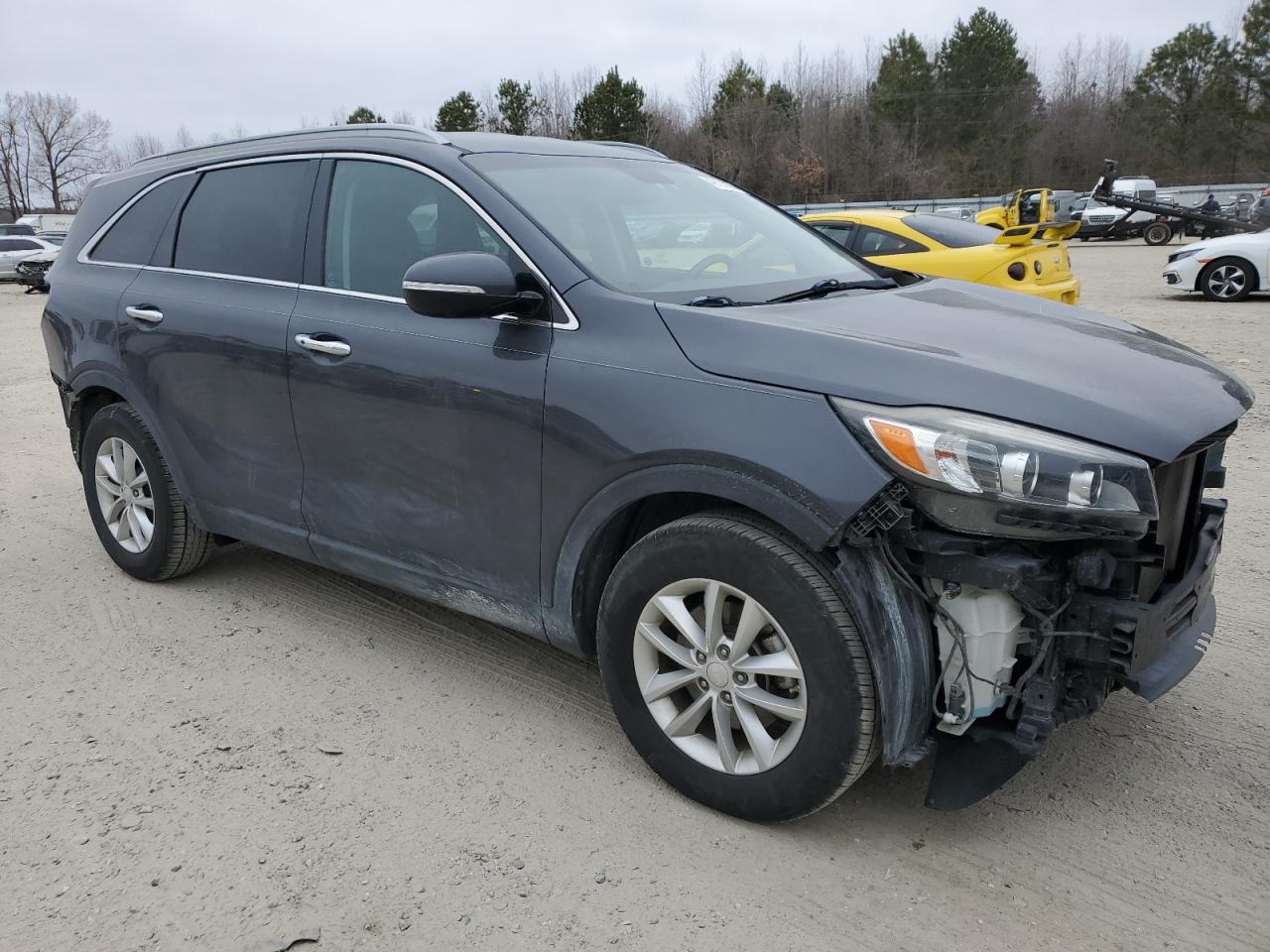 2017 Kia Sorento - Image 4