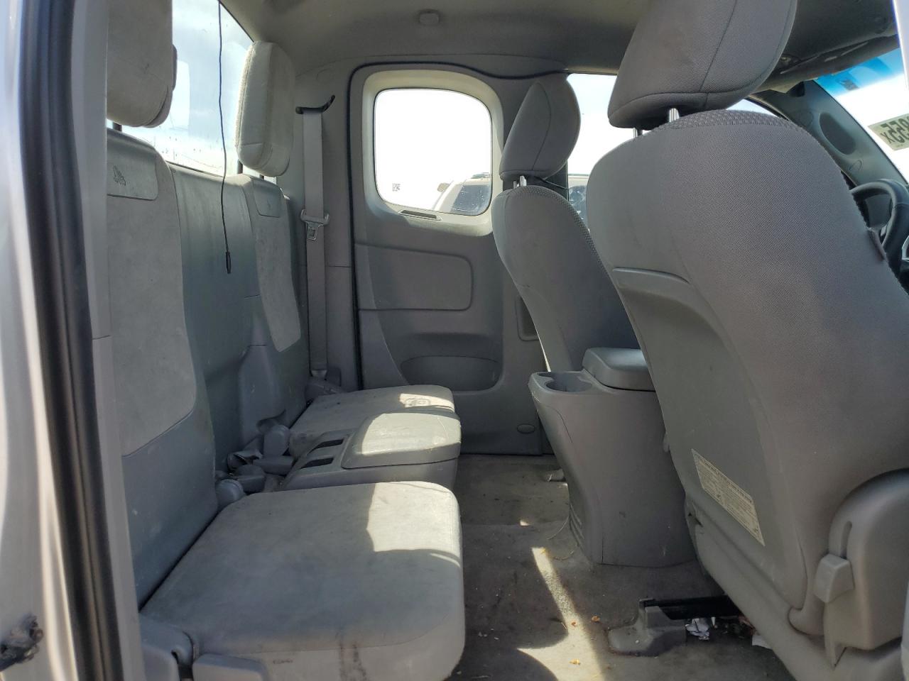 2011 Toyota Tacoma - Image 10