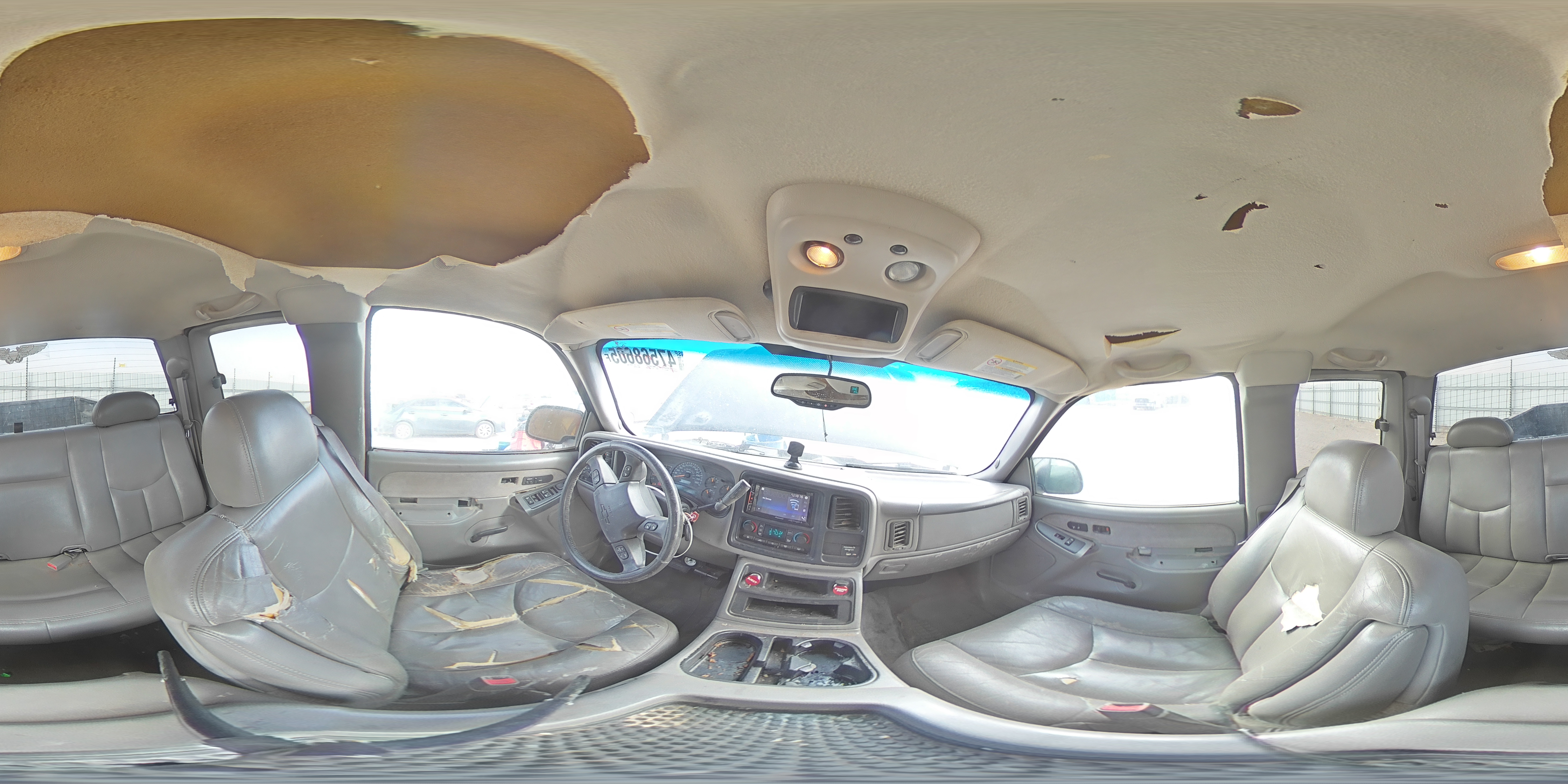 2003 Chevrolet Silverado - Image 12