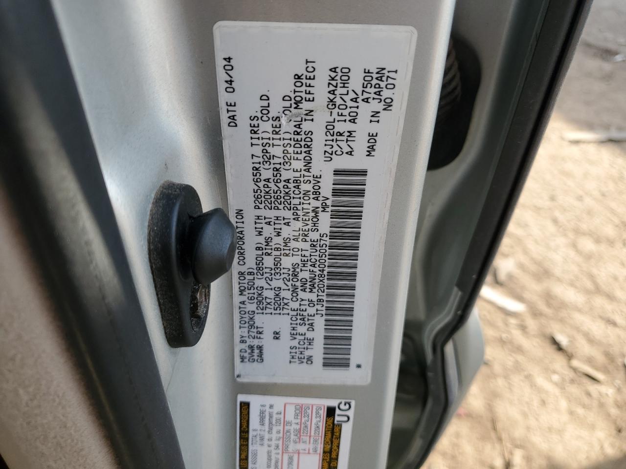 2004 Lexus GX - Image 13