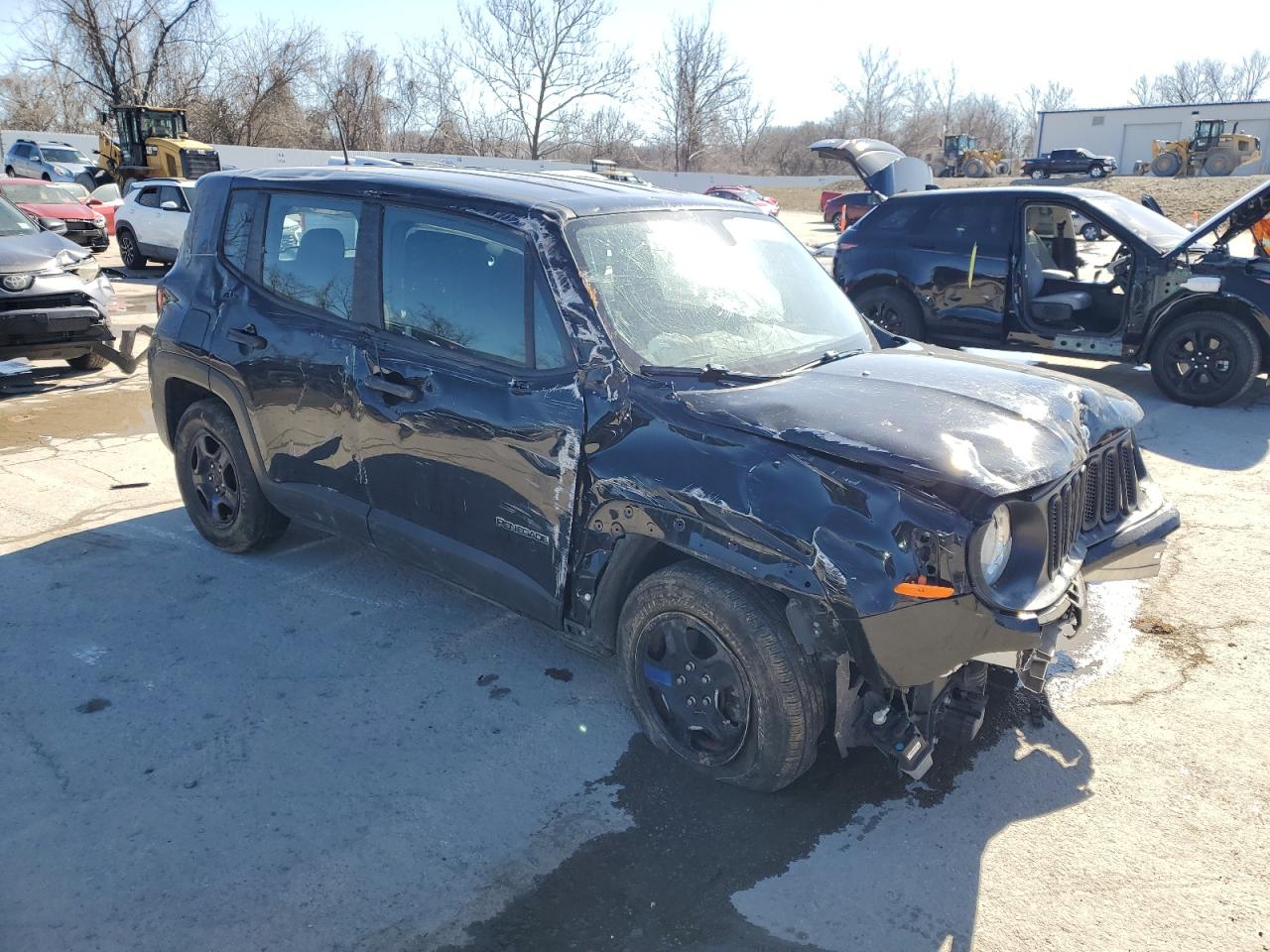 2017 Jeep Renegade - Image 4