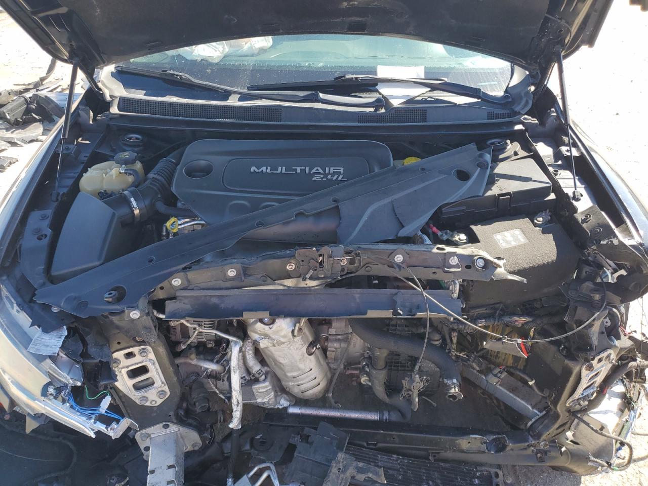 2016 Chrysler 200 Limited VIN: 1C3CCCABXGN136384 Lot: 50572285