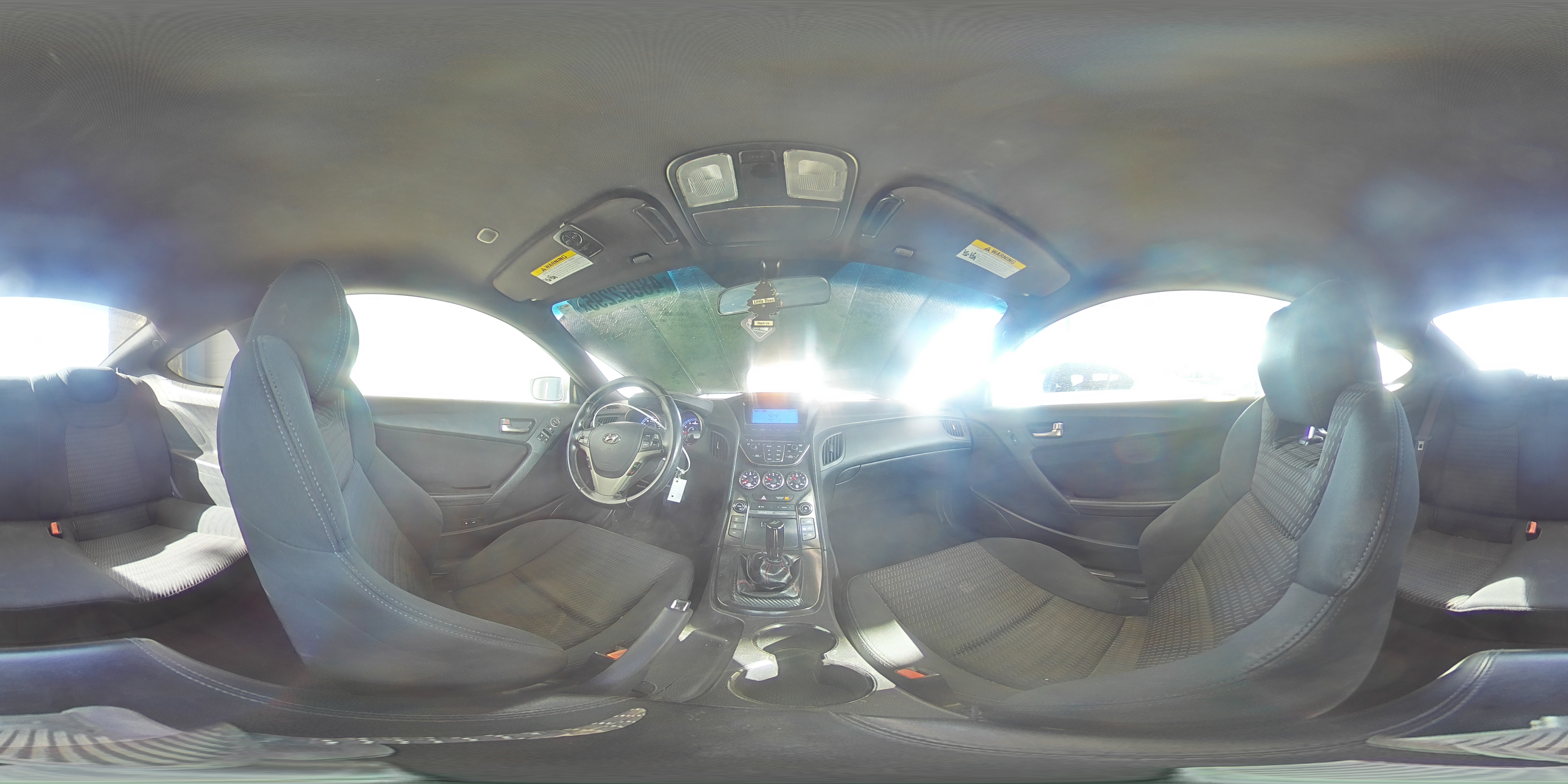 2013 Hyundai Genesis - Image 12