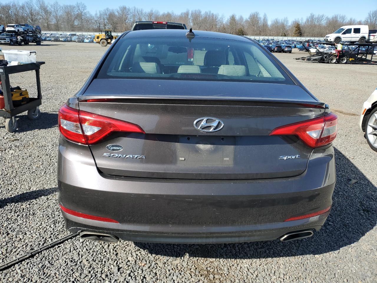 2015 Hyundai Sonata - Image 6