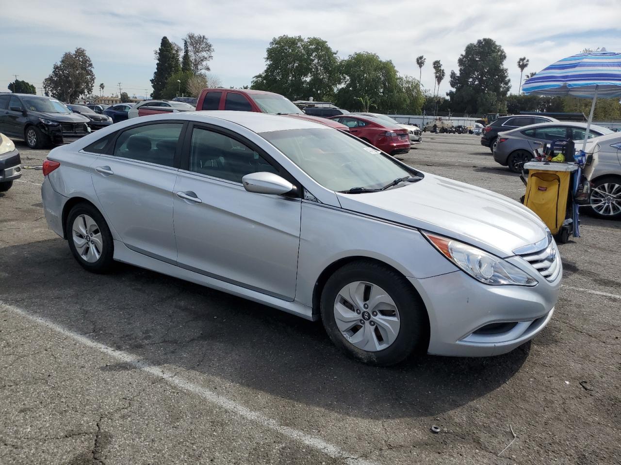 2014 Hyundai Sonata - Image 4