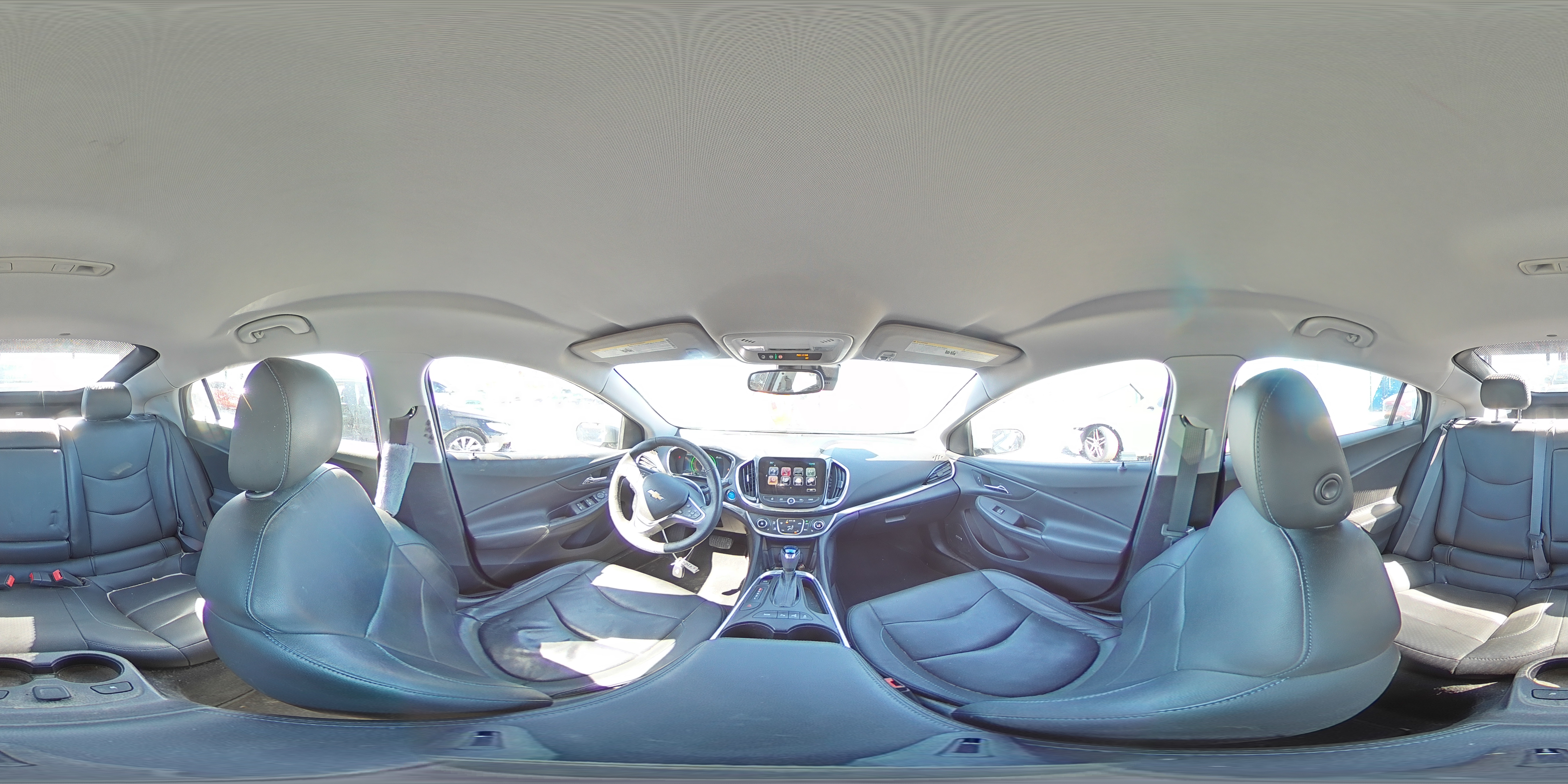 2017 Chevrolet Volt - Image 15