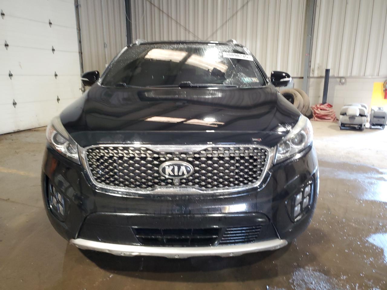 2017 Kia Sorento - Image 5