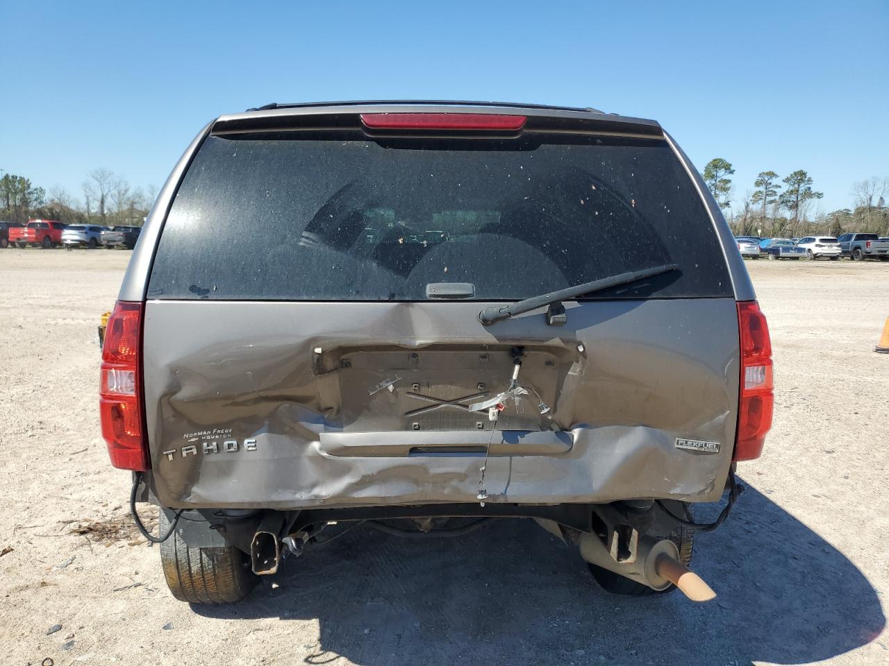 2011 Chevrolet Tahoe - Image 6