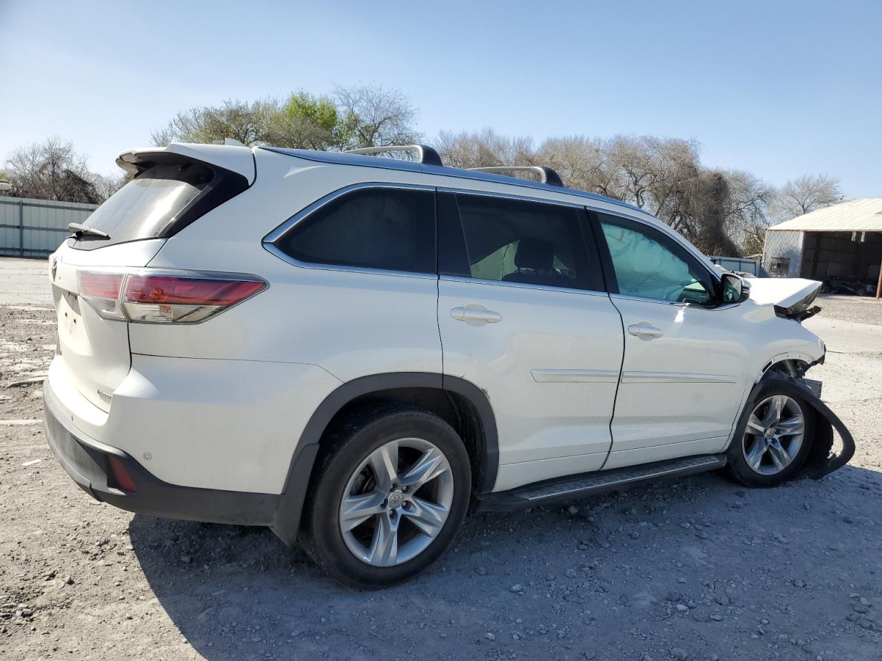 2014 Toyota Highlander - Image 3