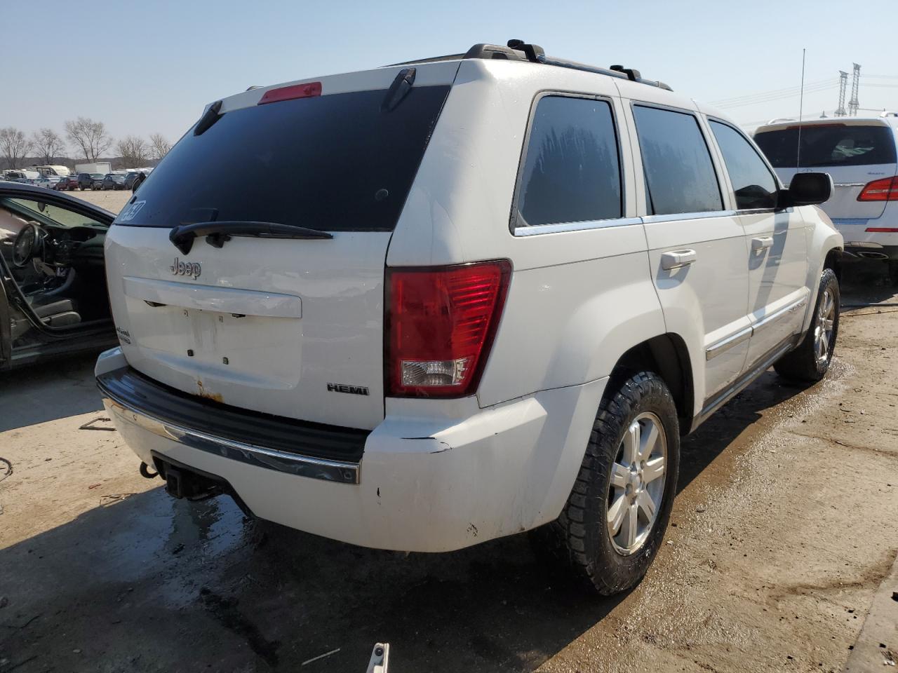 2009 Jeep Grand Cherokee - Image 3