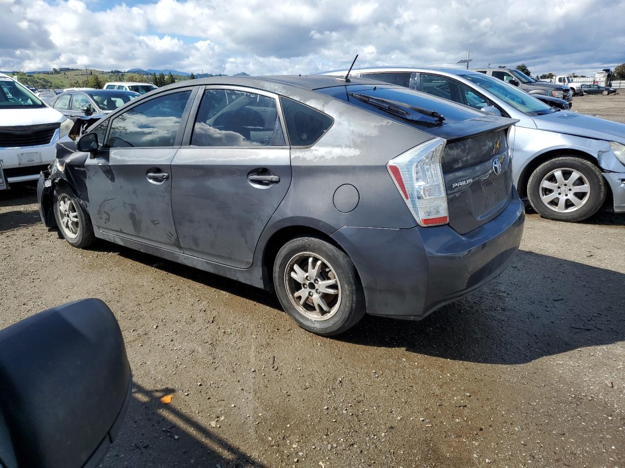 2010 Toyota Prius - Image 2