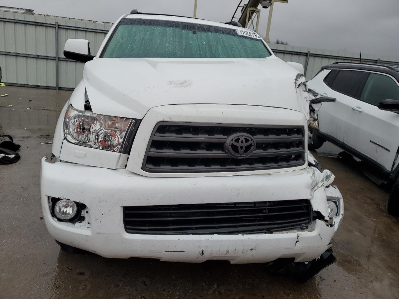 2017 Toyota Sequoia - Image 5