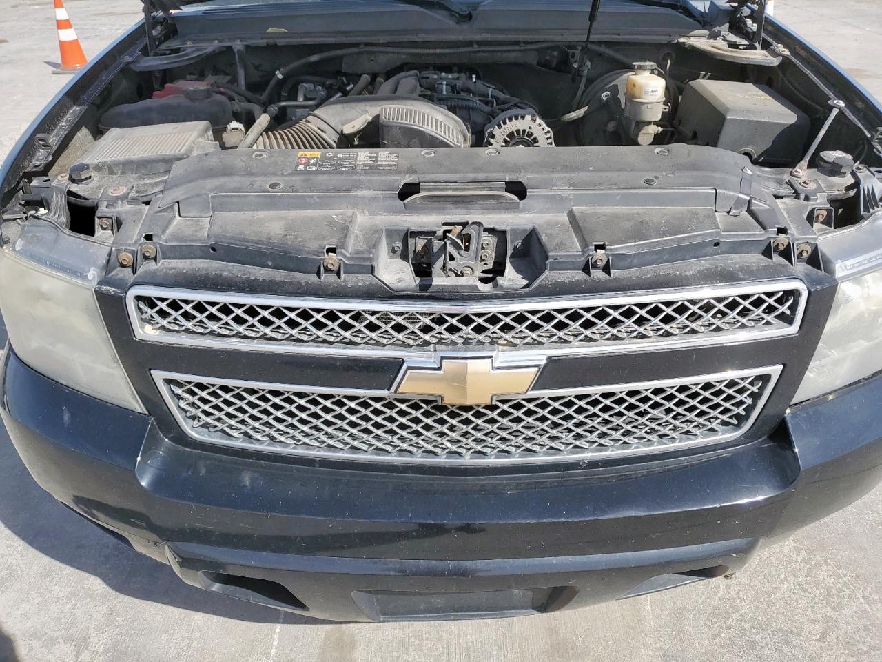 2011 Chevrolet Tahoe - Image 11