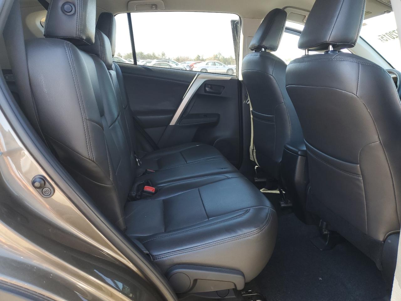 2014 Toyota RAV 4 - Image 11