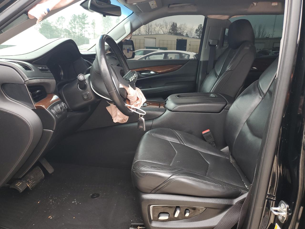 2019 Cadillac Escalade - Image 7