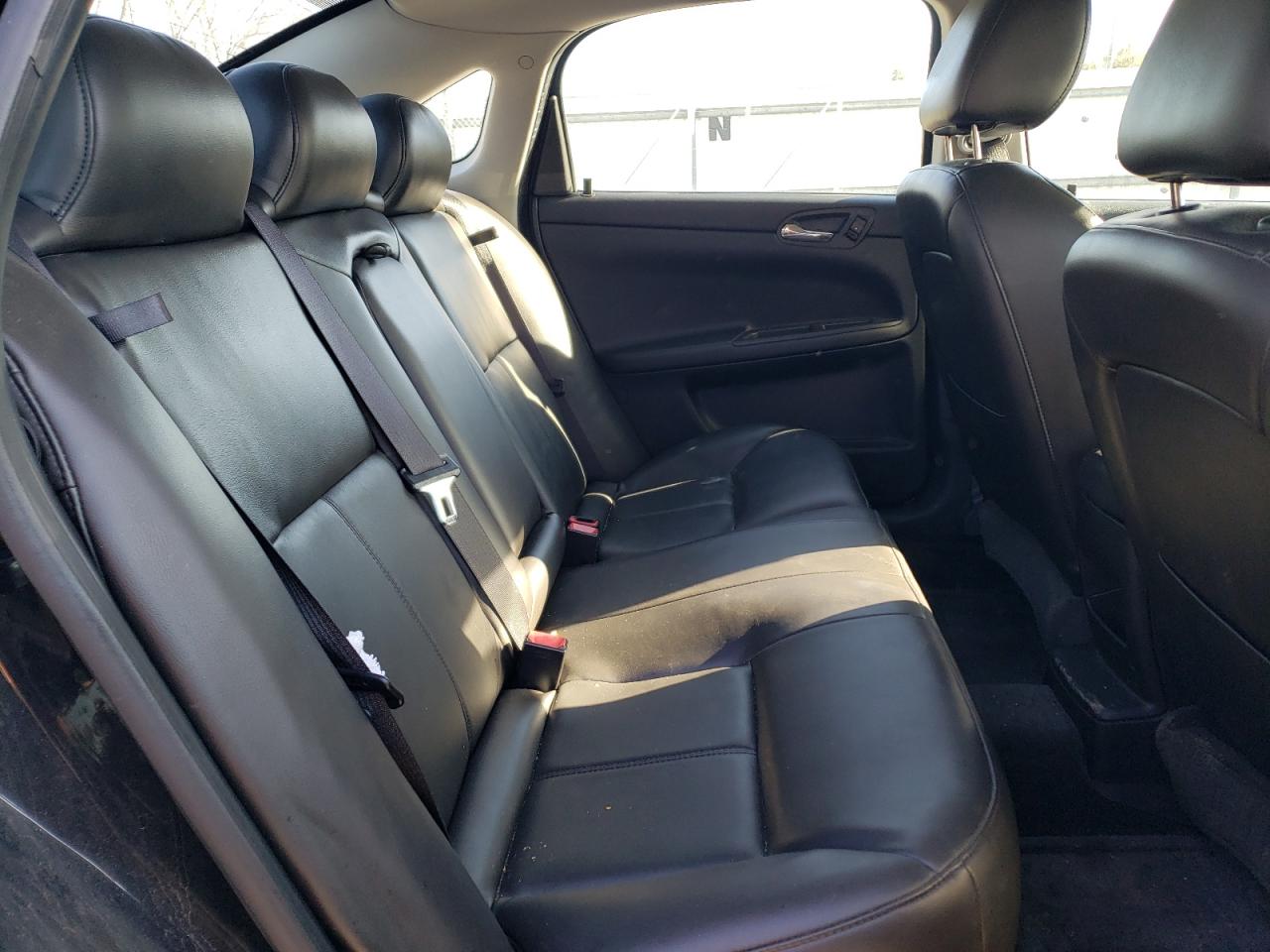 2010 Chevrolet Impala - Image 10